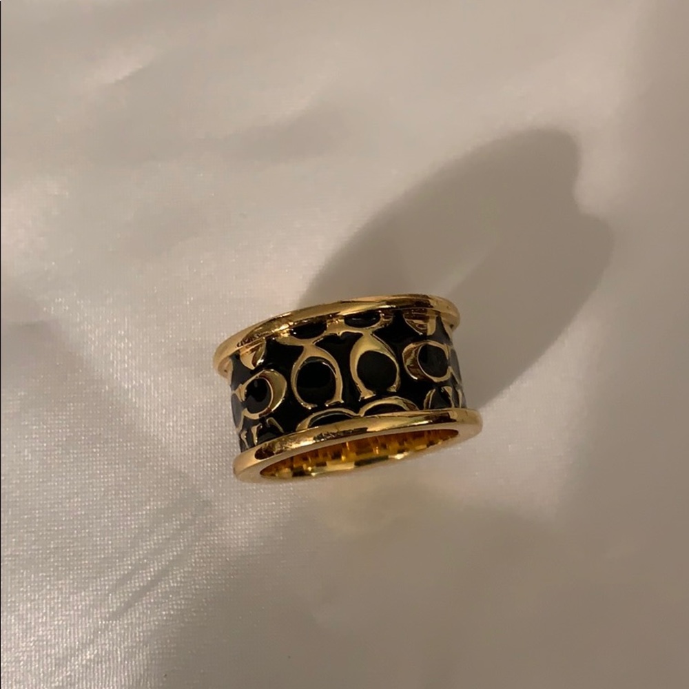 Coach Ring